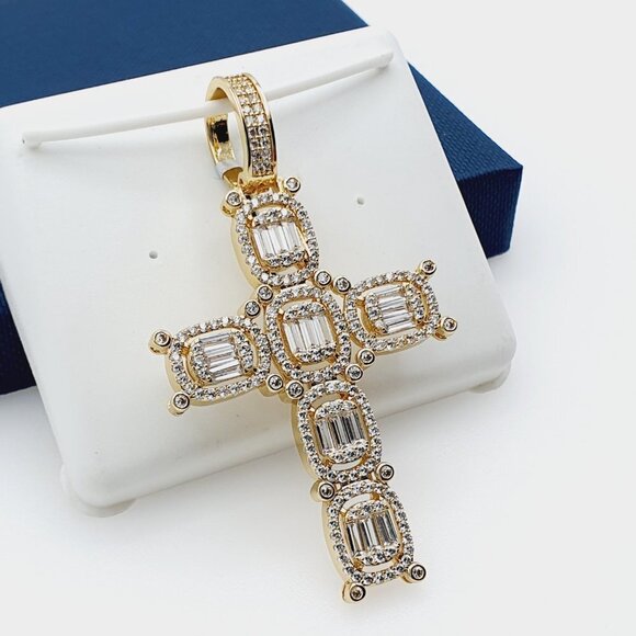 14K Gold Plated Cubic Zircon Pendant, EVBRS383 - Picture 6 of 9